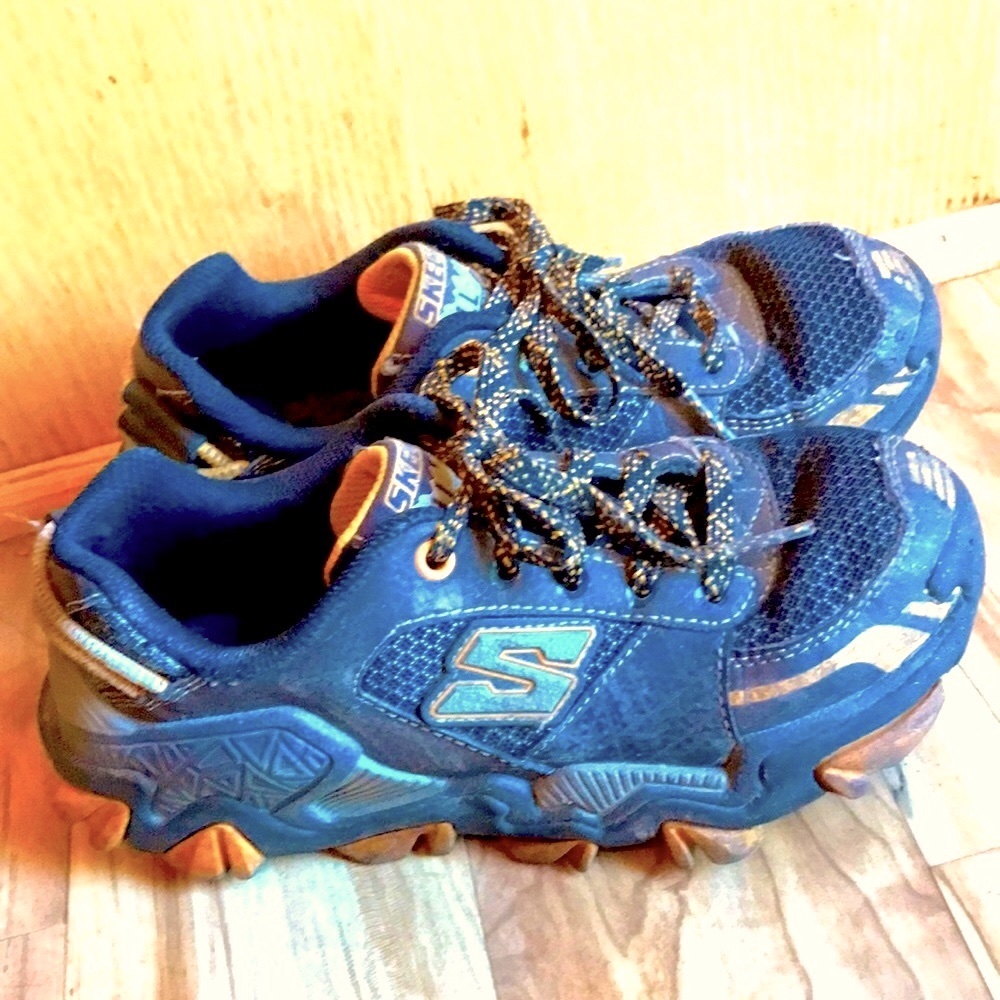 Skechers 1.5 boy’s 1-1/2 All Terrain sneakers tennies shoes brown orange lace up